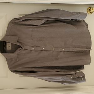 Men's long sleeve button down dress shirt. Gray/white. XL. Croft and Barrow.